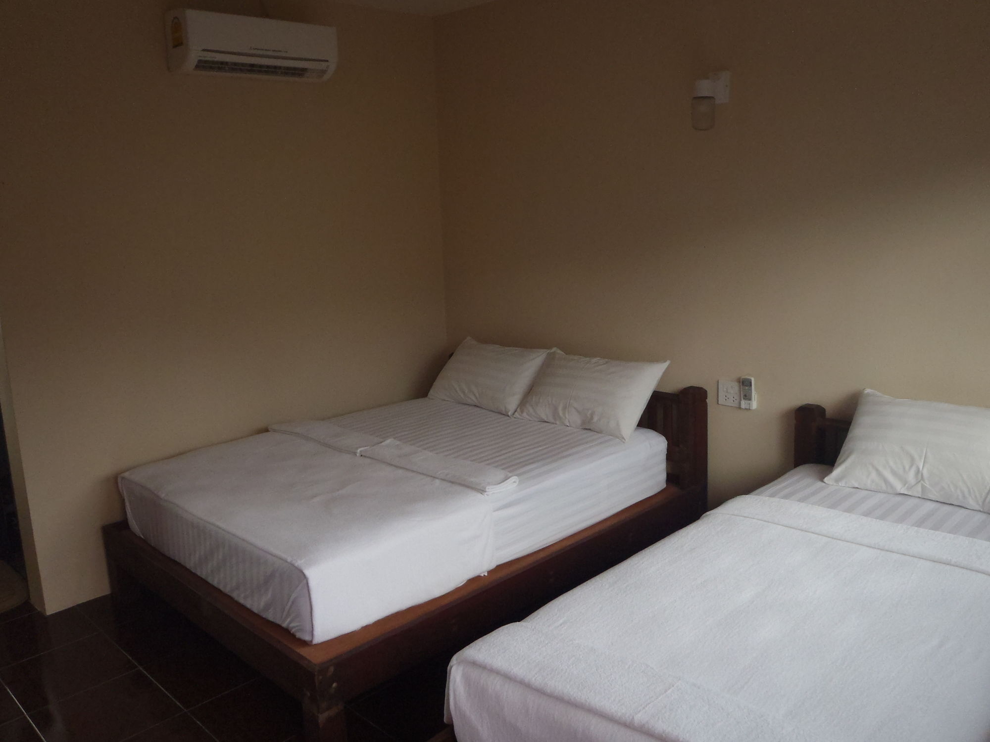Silver Sands Beach Resort Koh Tao Exterior photo