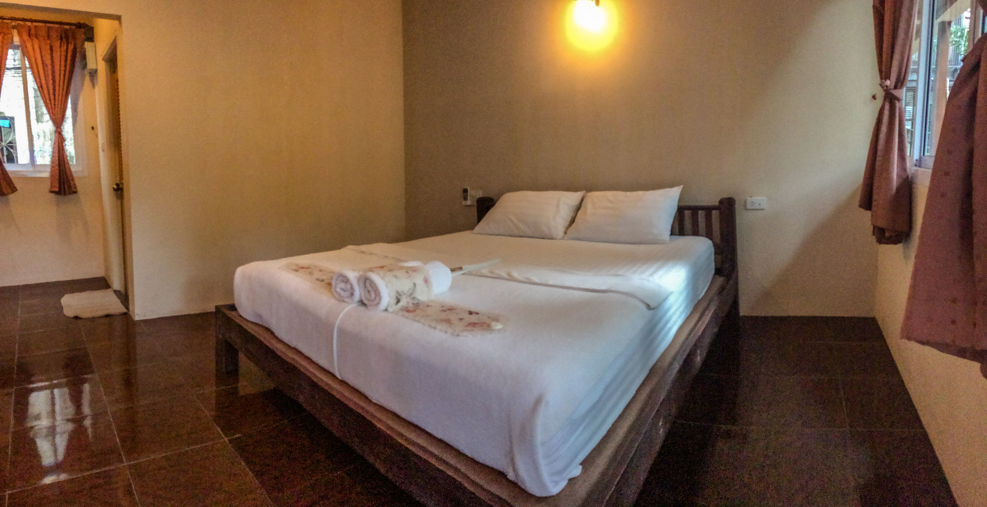 Silver Sands Beach Resort Koh Tao Exterior photo